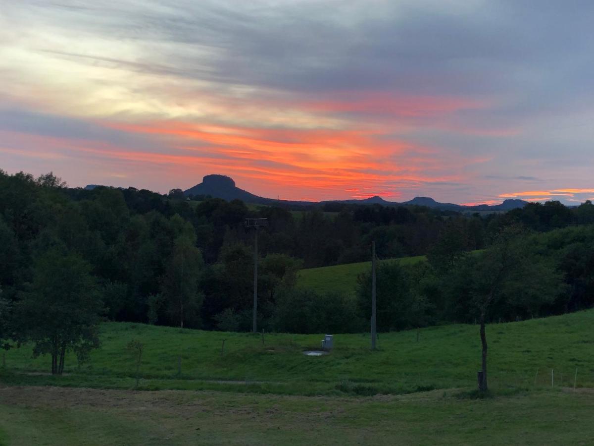 Auszeit Mit Weitblick In Der Sachsischen Schweiz - Kleiner Bauernhof Mit Tieren Und Wallbox Rathmannsdorf Luaran gambar